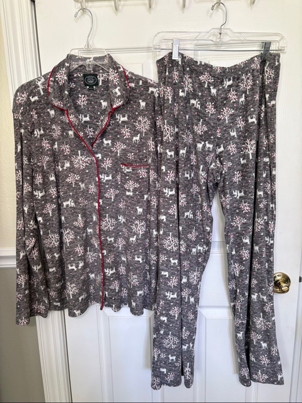 *SET Laura Ashley Holiday Christmas Winter Cozy Reindeer & Tree Pajamas Lounge